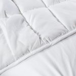 Image of DreamGreen 270g Snug Quilt - White
