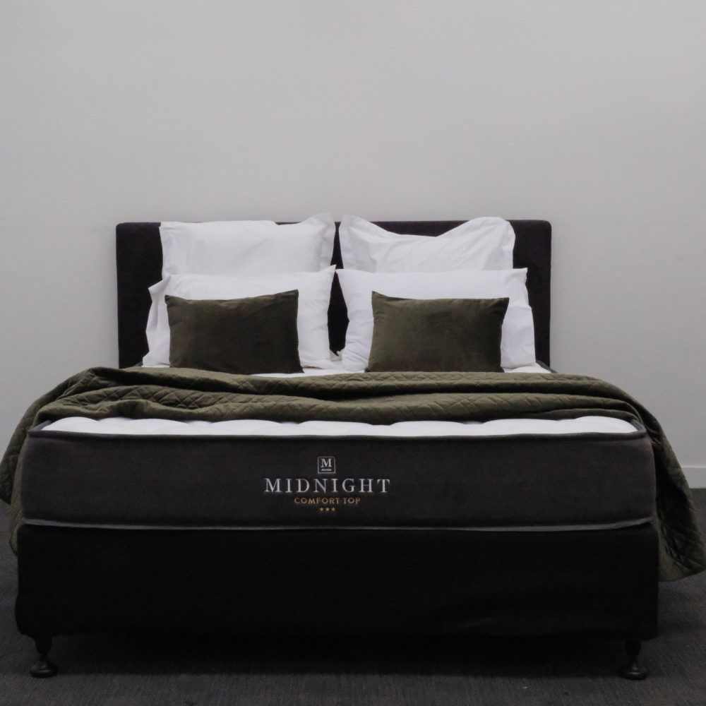Image of Makers Midnight Comfort-Top Mattress