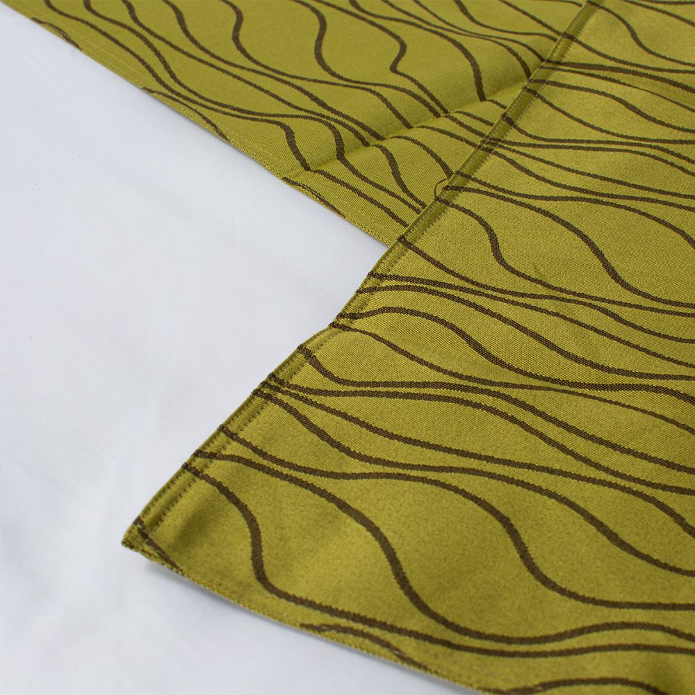 Image of DreamTicket Residence Bed Runner – Leaf